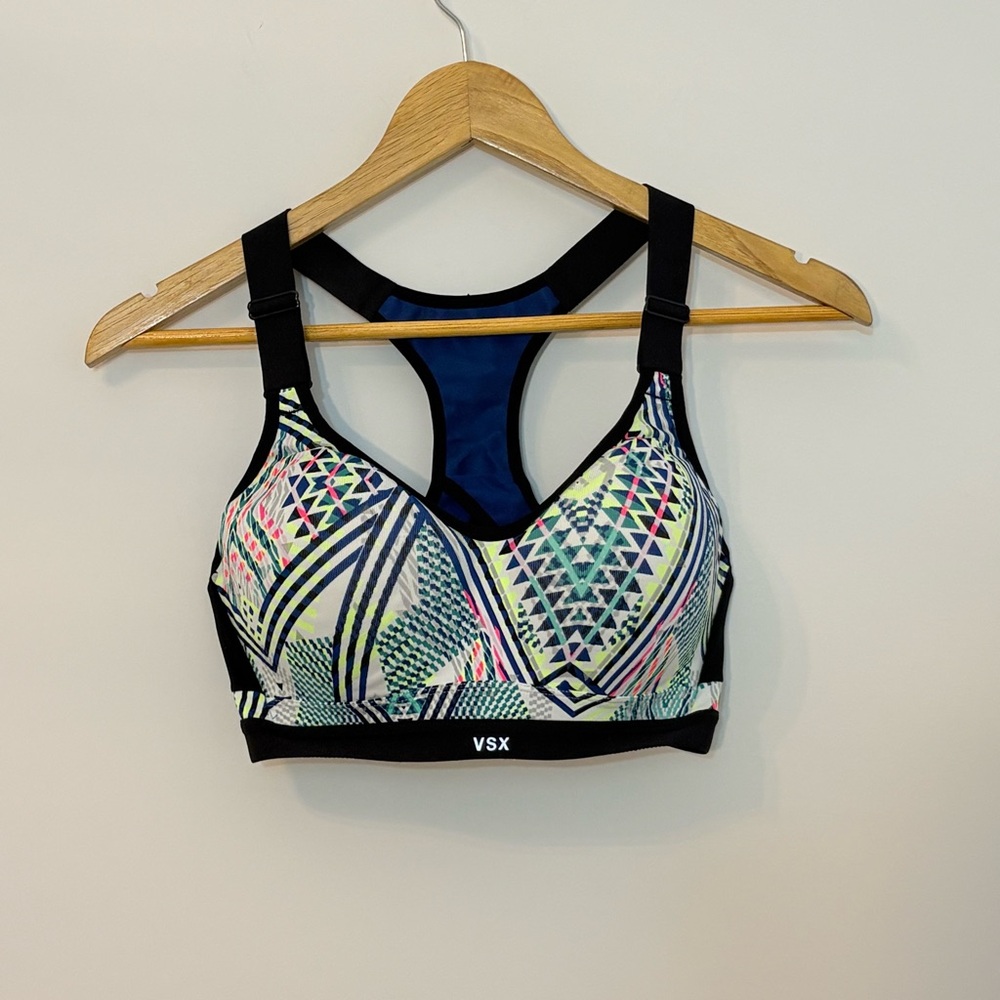 VSX Women's Geometric Pattern Sports Bra - Black and Multicolor